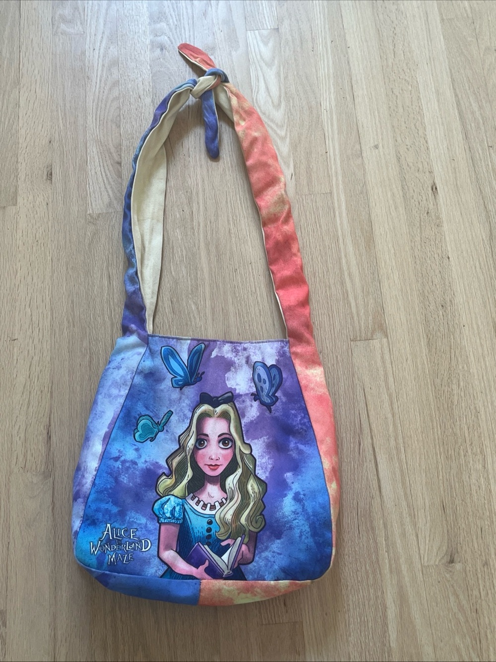 Disney Parks Alice In Wonderland Maze Tie Die Tote Bag